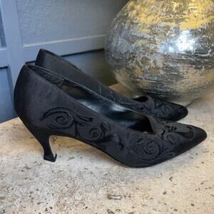Corsina Black Vintage Sweetness Fabric Pumps Block Heels Size 9 1/2 M